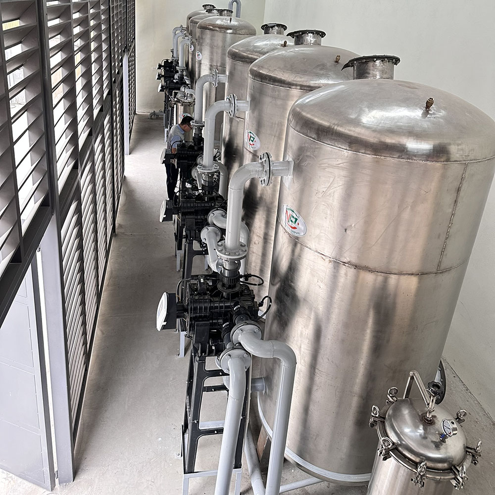 Chế tạo gia công bồn lọc nước công nghiệp-1