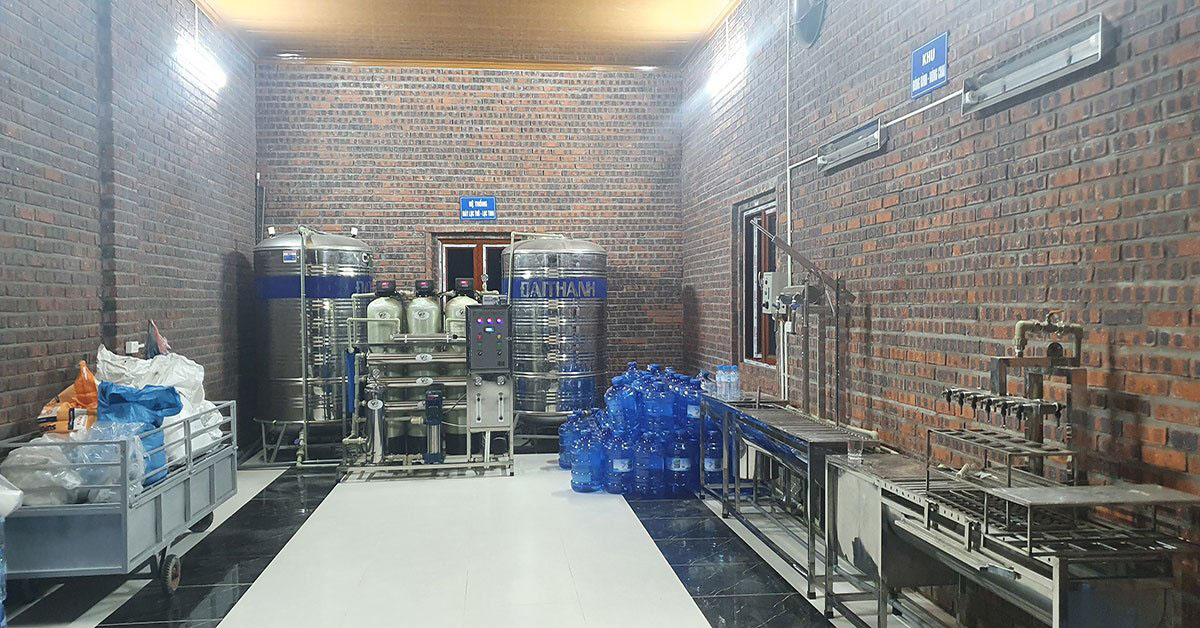 Việt Phát lắp đặt dây chuyền sản xuất nước tinh khiết cho xưởng kinh doanh nước đóng bình, đóng chai