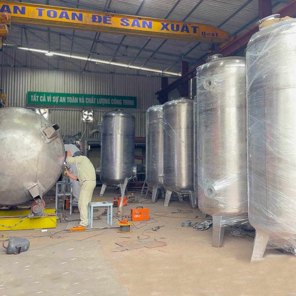 Việt Phát nhận gia công bồn bể công nghiệp chất lượng