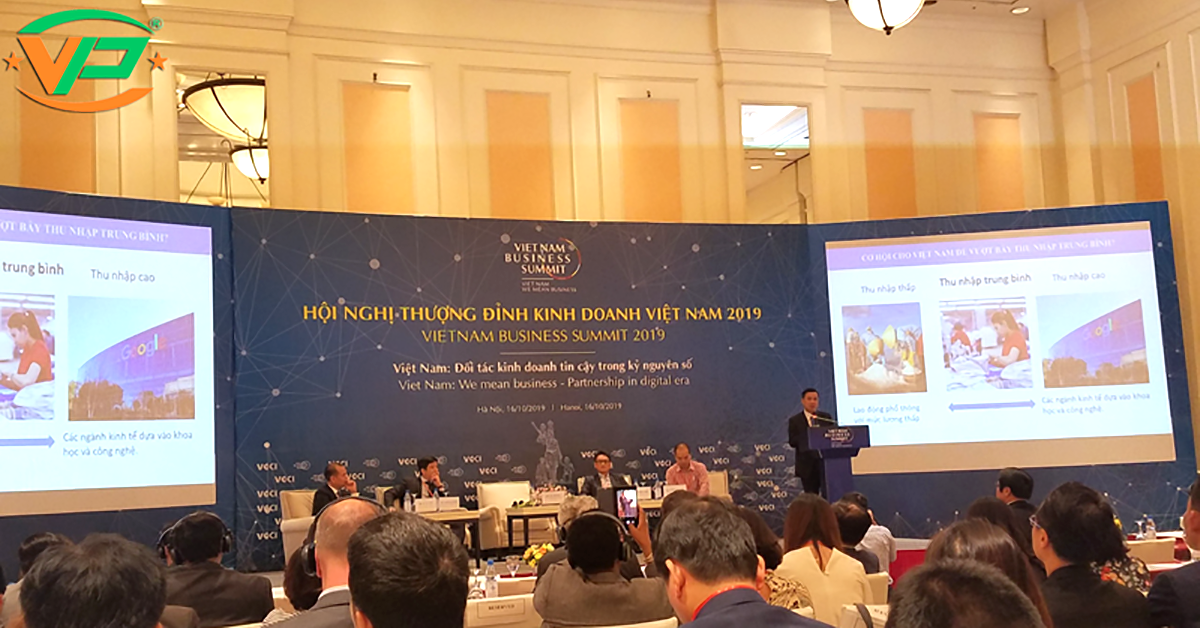 Thảo luận tại Hội nghị Thượng đỉnh Kinh doanh Việt Nam 2019