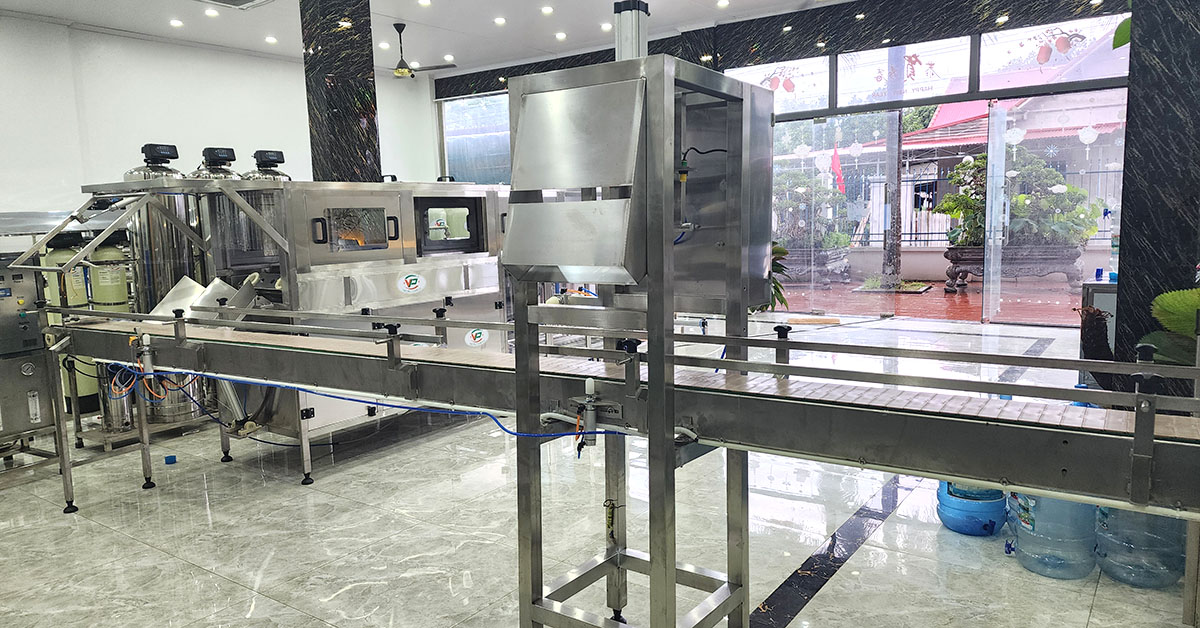 Máy giật nắp bình