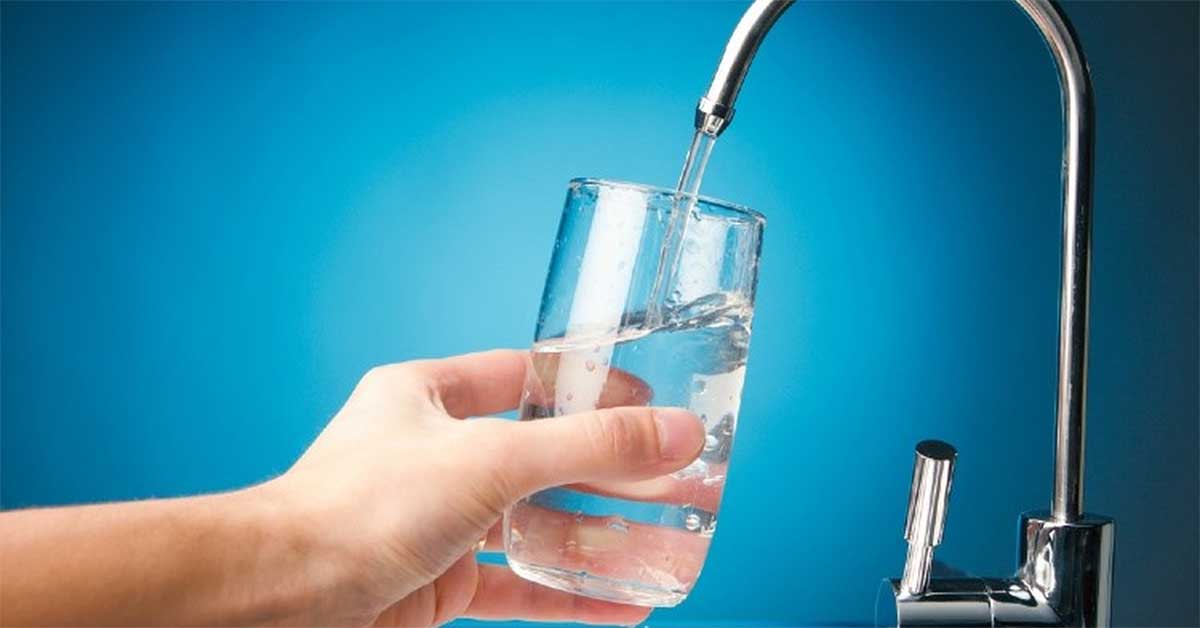 Máy lọc nước giúp tạo ra nước sạch, an toàn cho con người