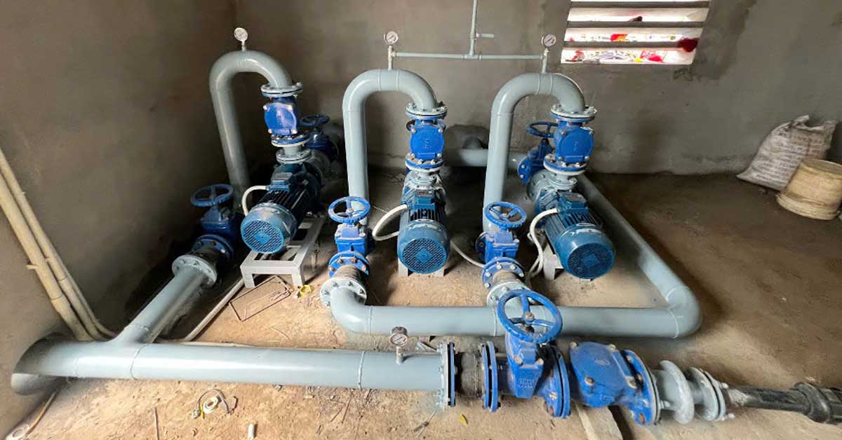 Máy bơm trong hệ thống xử lý nước thải
