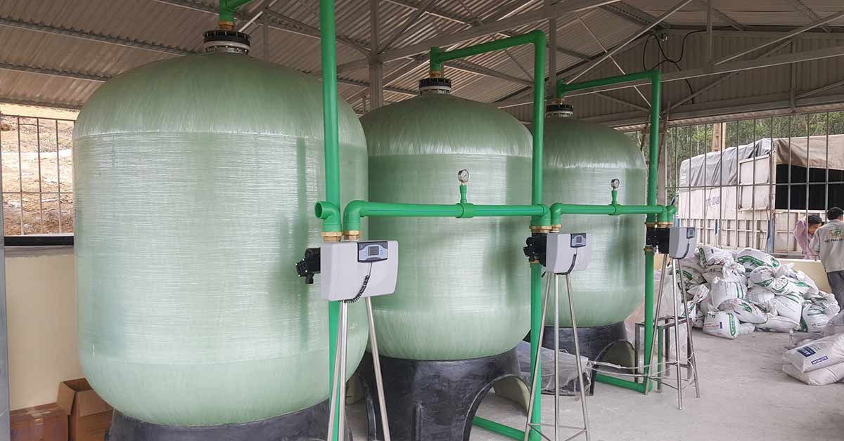Hệ thống cột lọc áp lực đa tầng