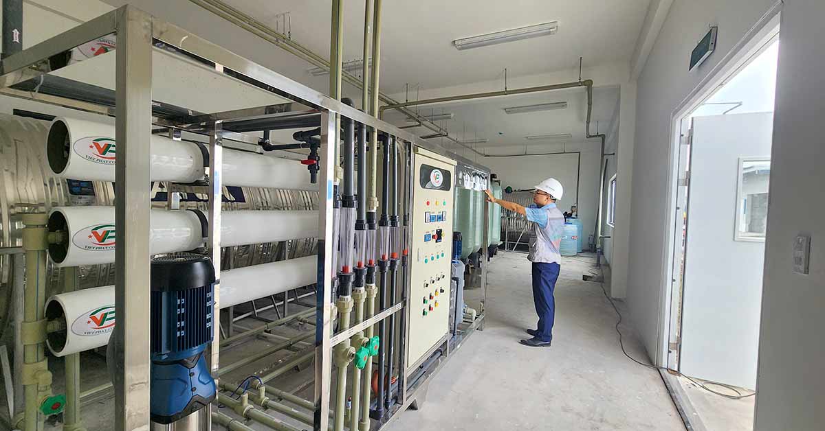 Đại diện Việt Phát đến kiểm tra hoạt động của hệ thống
