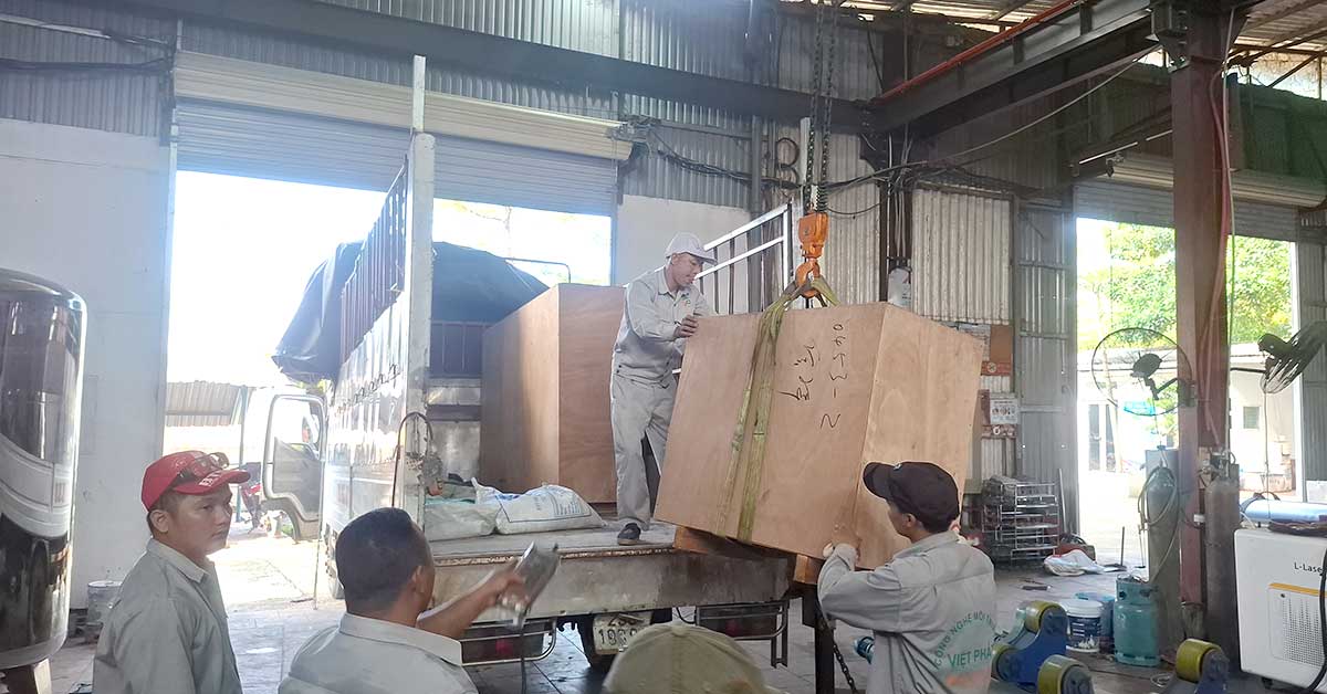 Hệ thống máy nén khí với bàn chiết tự động