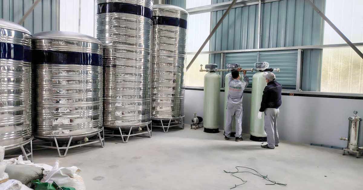 Hệ thống cột lọc áp lực đa tầng