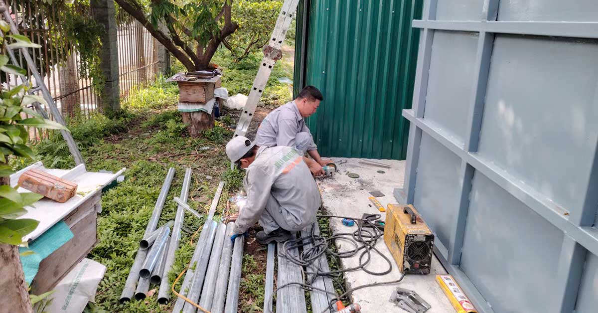 Lắp đặt hệ thống đường ống dẫn nước thải